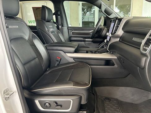 Used 2023 RAM 1500 Laramie AWD/4WD image 28