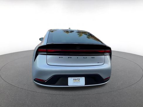 Used 2025 Toyota Prius LE image 12