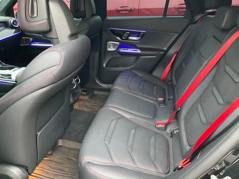 Used 2025 Mercedes-Benz GLC 43 AMG 4MATIC image 12