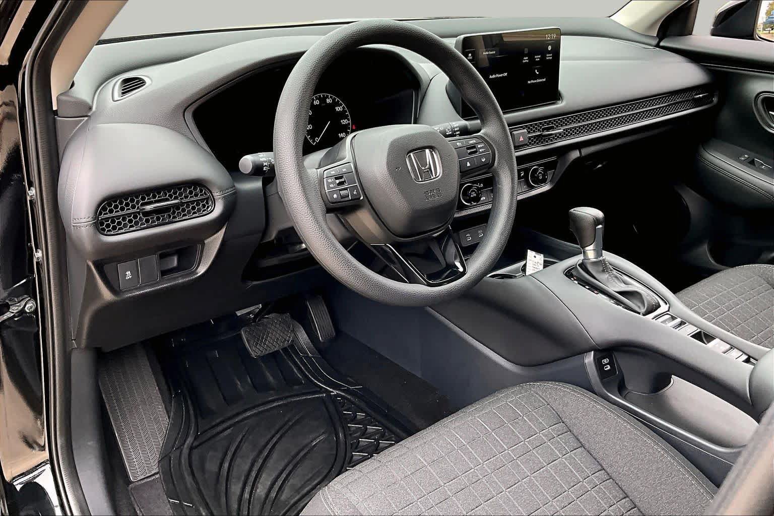 Certified 2027 Honda HR-V LX image 17
