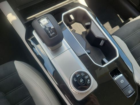 New 2026 Mitsubishi Outlander SE FWD image 32