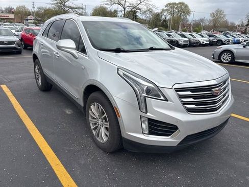 Used 2018 Cadillac XT5 Luxury w/ Driver Awareness Package AWD/4WD image 1
