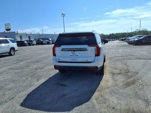 Used 2023 GMC Yukon AT4 w/ AT4 Premium Plus Package AWD/4WD image 28