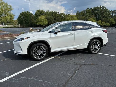 Used 2022 Lexus RX 350 AWD w/ Luxury Package image 11