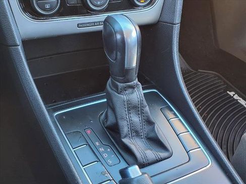 Used 2016 Volkswagen Passat 1.8T S image 13