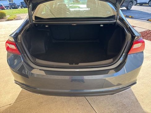 Used 2020 Chevrolet Malibu RS image 29