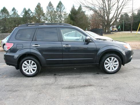 Used 2013 Subaru Forester 2.5X Limited image 15
