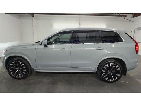 Used 2025 Volvo XC90 B6 Plus w/ Protection Package Premier image 5