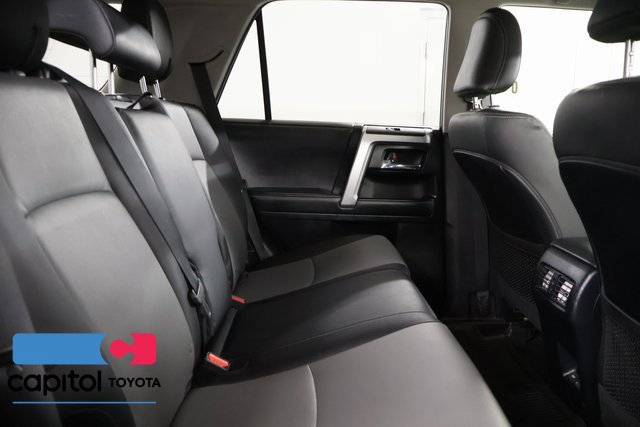 Certified 2023 Toyota 4Runner SR5 Premium w/ Moonroof Package AWD/4WD image 31