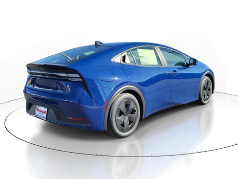 New 2026 Toyota Prius Plug-In Hybrid image 4