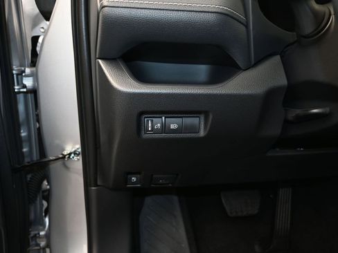 Used 2025 Toyota RAV4 LE AWD/4WD image 12