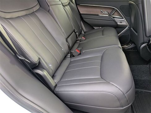 New 2026 Land Rover Range Rover SE image 17