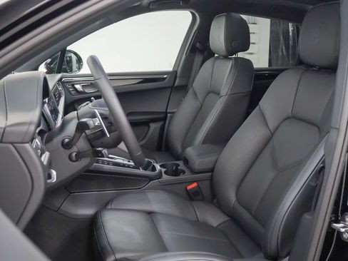 Used 2026 Porsche Macan S AWD/4WD image 5