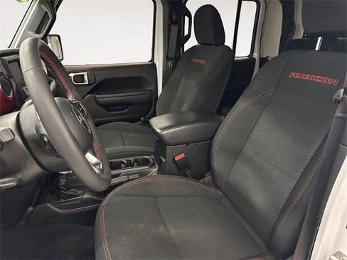 Used 2023 Jeep Gladiator Rubicon w/ Cold Weather Group image 9