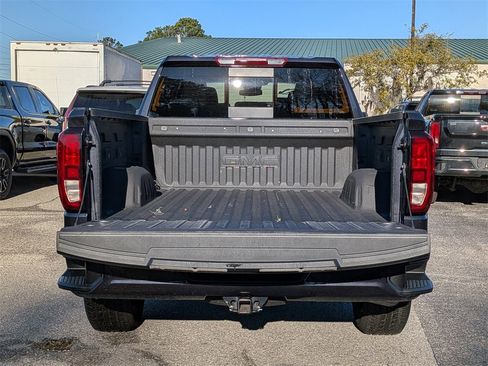 Used 2025 GMC Sierra 1500 Elevation w/ Preferred Package image 13