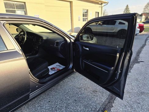 Used 2019 Dodge Charger Police w/ Convenience Group I image 13
