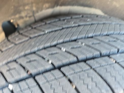 Used 2022 Nissan Pathfinder SV w/ SV Black Package image 38