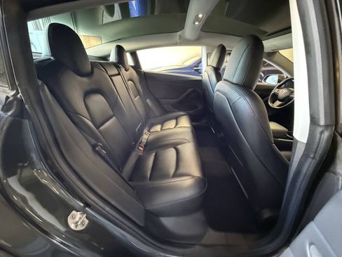 Used 2018 Tesla Model 3 Long Range RWD image 25