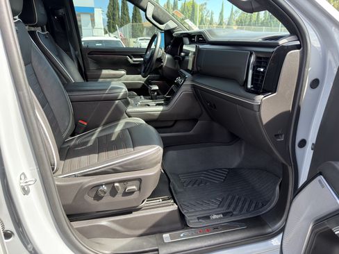 Used 2024 GMC Sierra 1500 AT4X w/ AT4X AEV Edition AWD/4WD image 10