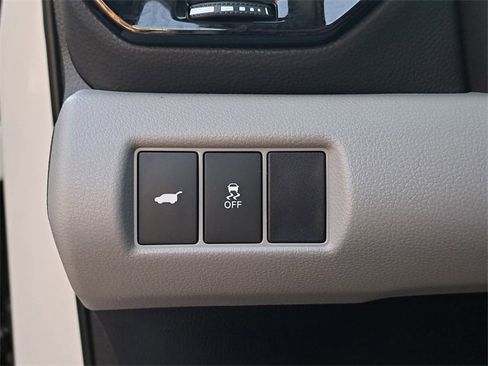 Certified 2025 Honda Pilot Touring image 22