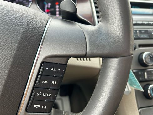 Used 2011 Ford Taurus SEL w/ 201A Rapid Spec Order Code image 19