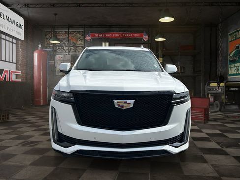 Certified 2021 Cadillac Escalade Sport w/ Driver Assist Tech Package image 2