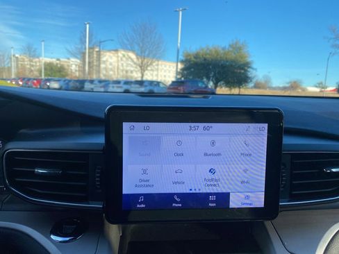 Used 2023 Ford Explorer XLT w/ Equipment Group 202A image 21