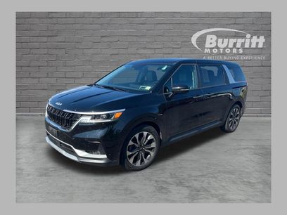 Used 2024 Kia Carnival EX