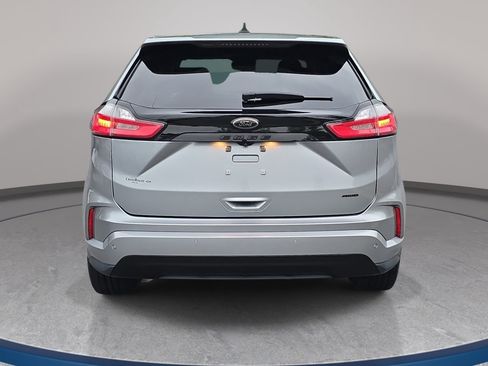 Used 2022 Ford Edge SE w/ Black Appearance Package AWD/4WD image 6