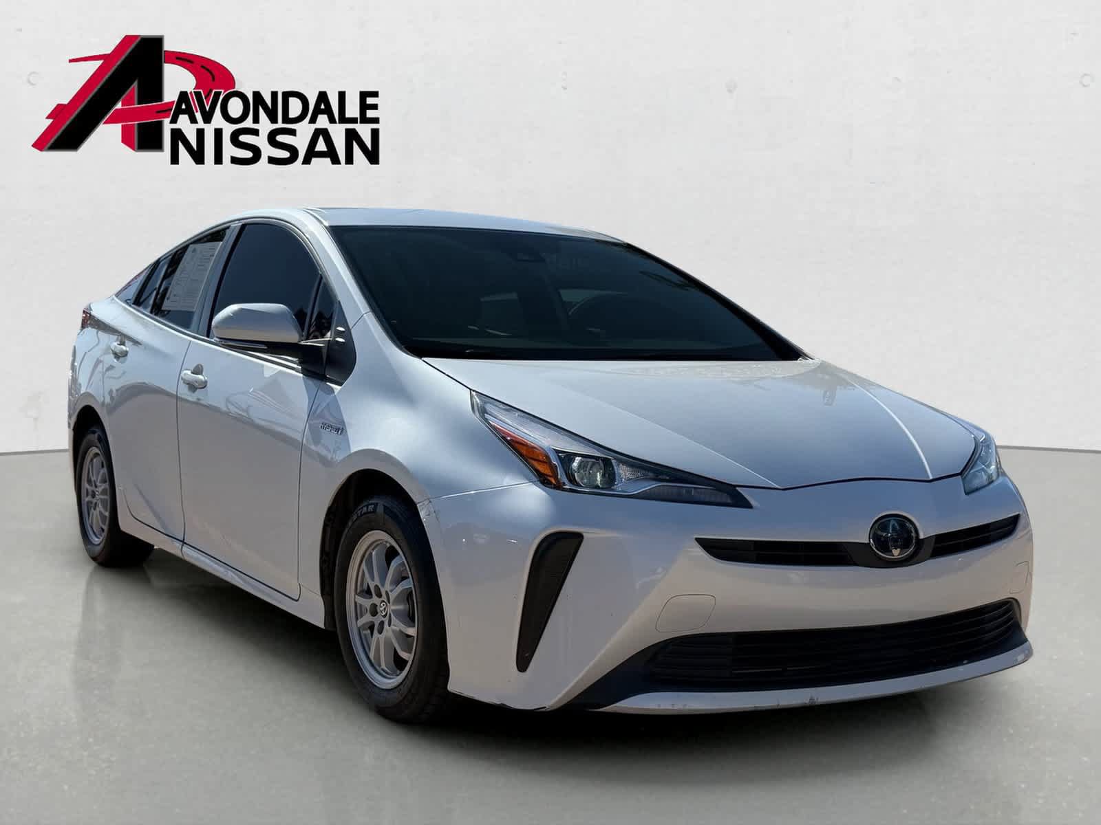 Used 2021 Toyota Prius L Eco w/ Carpet Mat Package (TMS) FWD image 8