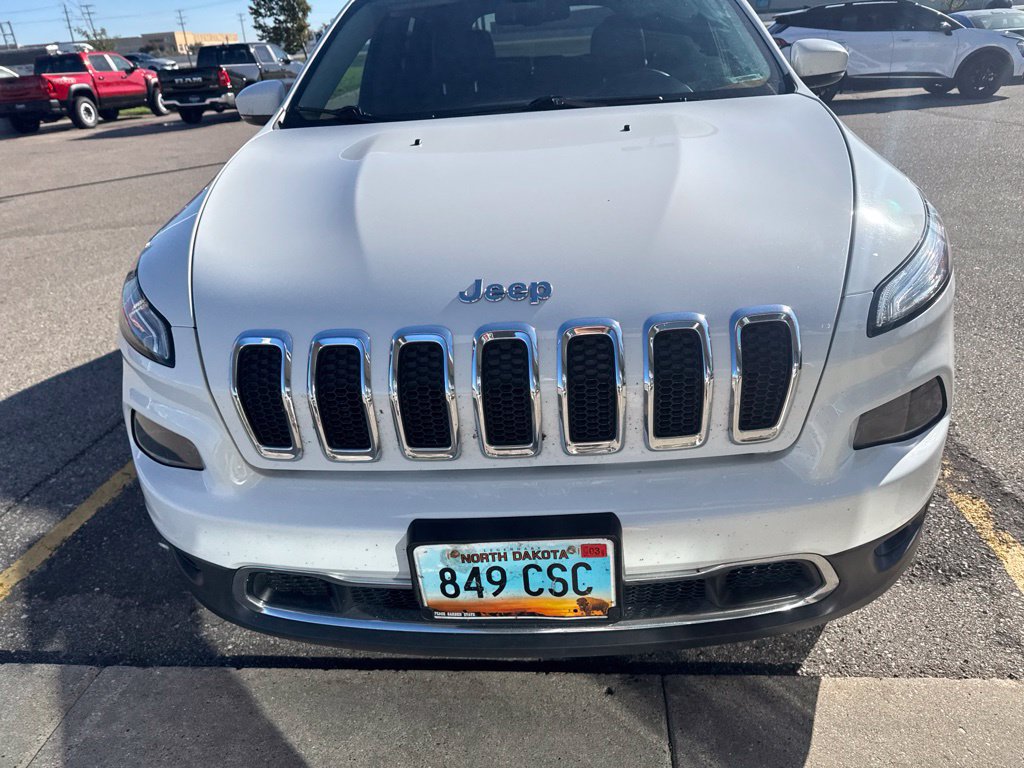 Used 2017 Jeep Cherokee Limited AWD/4WD image 10