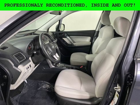 Used 2017 Subaru Forester 2.5i Premium w/ All-Weather Package image 7