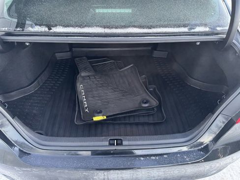 Certified 2018 Toyota Camry LE image 37