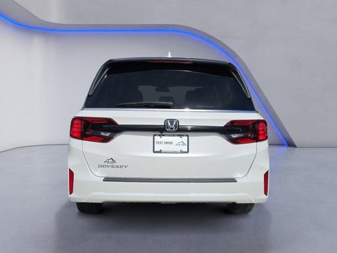 New 2026 Honda Odyssey EX-L image 4