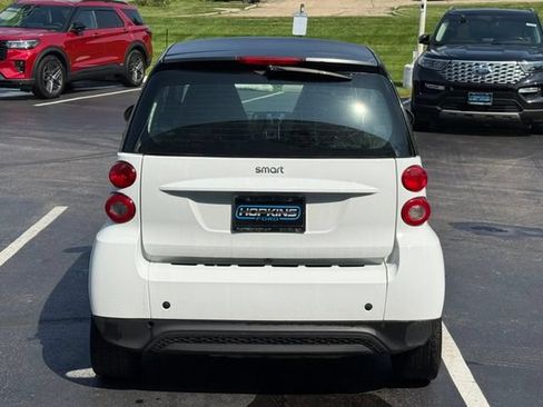 Used 2013 smart fortwo passion RWD image 5