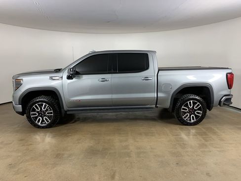 Used 2025 GMC Sierra 1500 AT4 w/ AT4 Premium Package AWD/4WD image 17