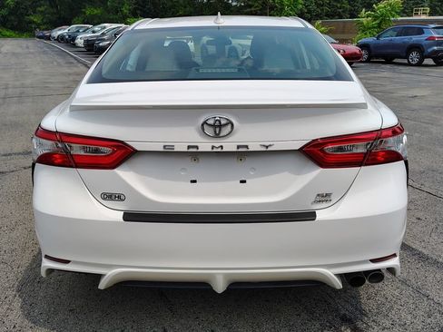 Used 2020 Toyota Camry SE AWD/4WD image 9