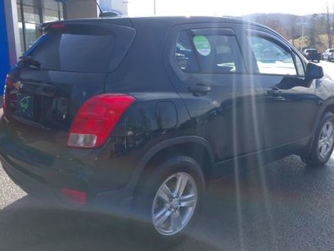 Used 2019 Chevrolet Trax LS w/ Tint and Cruise Package image 4