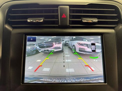 Used 2019 Ford Fusion SE w/ Equipment Group 151A image 16