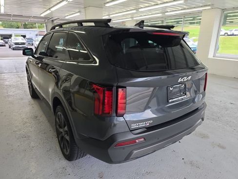 Certified 2023 Kia Sorento X-Line EX AWD/4WD image 3