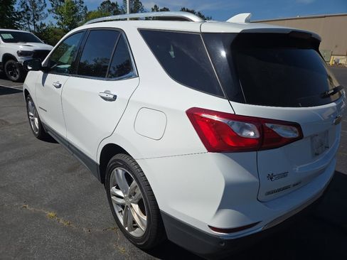 Used 2018 Chevrolet Equinox Premier image 4