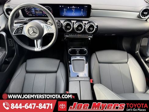 Used 2025 Mercedes-Benz CLA 250 4MATIC image 13