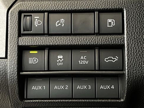 New 2025 Toyota Tacoma Trailhunter image 19