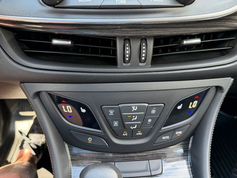 Used 2017 Buick Envision Essence AWD/4WD image 13