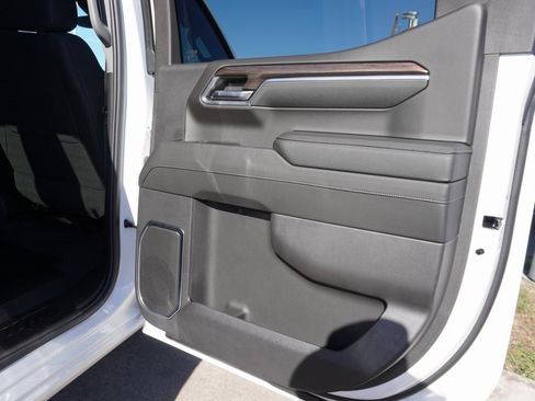 Used 2024 Chevrolet Silverado 1500 RST w/ Convenience Package II image 21