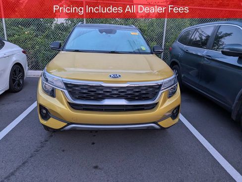 Used 2021 Kia Seltos S AWD/4WD image 2