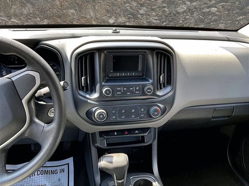 Used 2015 Chevrolet Colorado W/T w/ WT Convenience Package RWD image 6