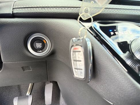 New 2026 Chrysler Pacifica Select image 29