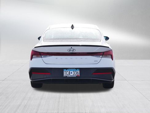 Certified 2025 Hyundai Elantra SEL image 6