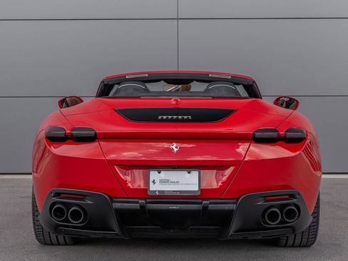 Certified 2024 Ferrari Roma Spider RWD image 9